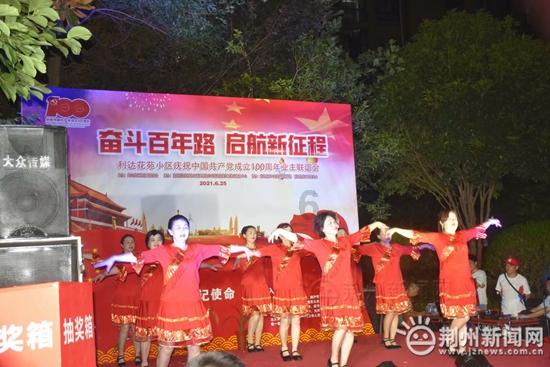 两大锂王净利双双下降，今日市值合计蒸发超百亿