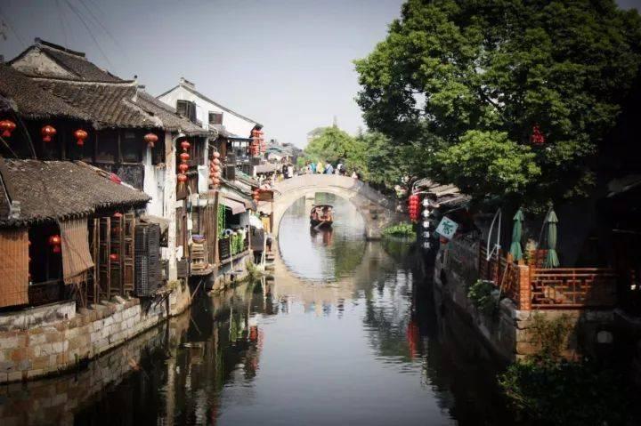 汽车弯道漂移