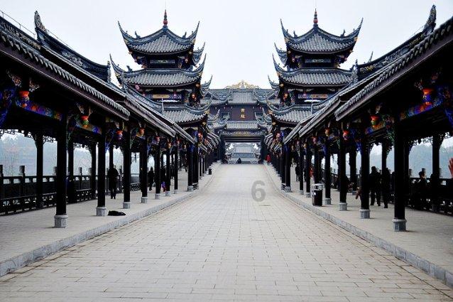 关于公务员:公务员考试在哪儿考?什么条件下才能考公务员?必须是应届生才可以考吗?- 专业有问必答平台